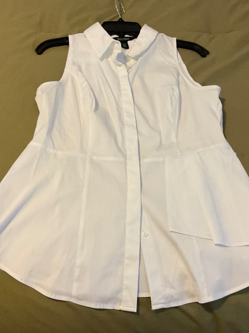 Ladies size 10 WHBM sleeveless white blouse